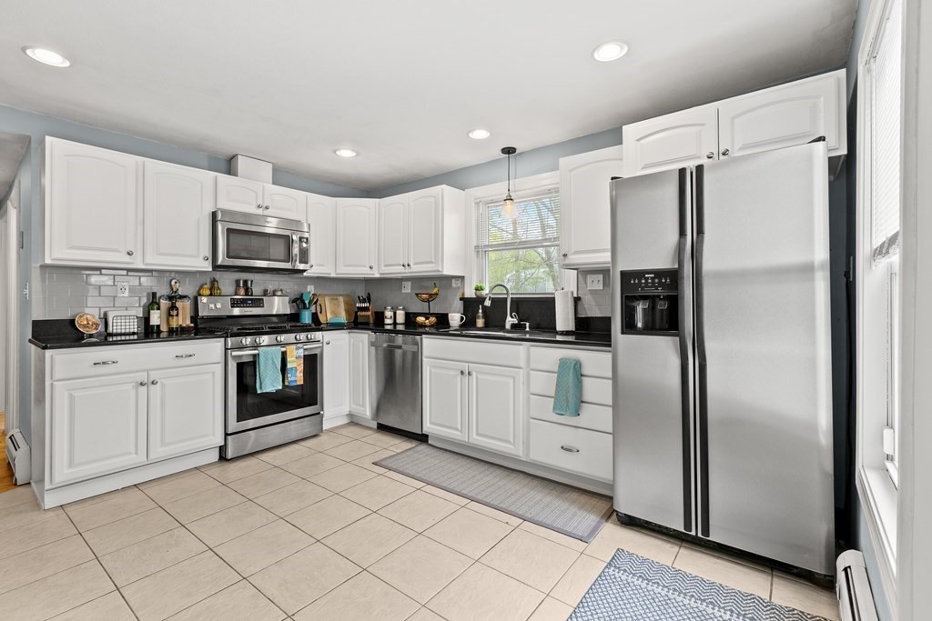55 Dufton Road Andover, MA 01810 - Photo 6 of 24 Gallery Image 6