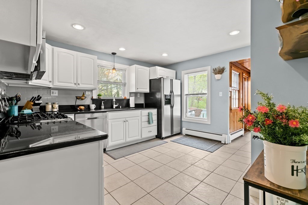 55 Dufton Road Andover, MA 01810 - Photo 10 of 24 Gallery Image 10