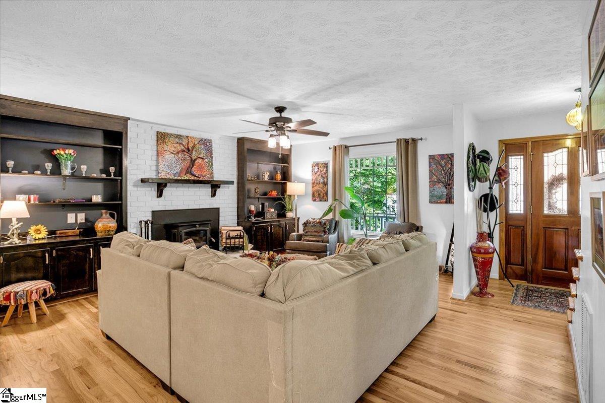 13 Crosswinds Way Greer, SC 29650 - Photo 3 of 33