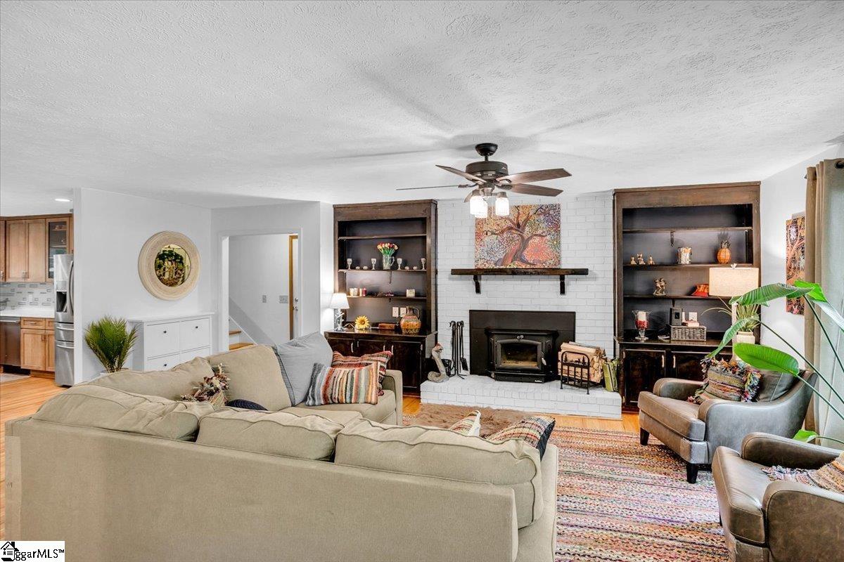 13 Crosswinds Way Greer, SC 29650 - Photo 4 of 33