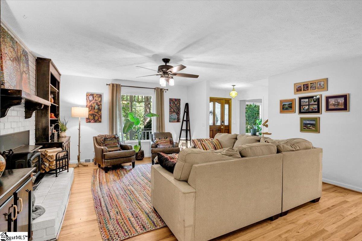 13 Crosswinds Way Greer, SC 29650 - Photo 5 of 33