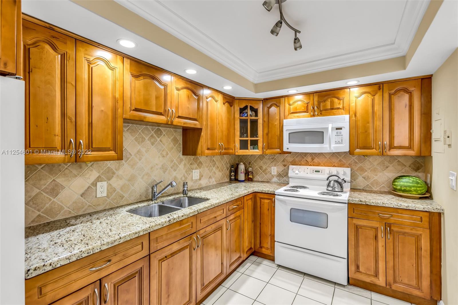 150 Southeast 25th Road, Unit 5D Miami, FL 33129 - Photo 3 of 22 Gallery Image 3