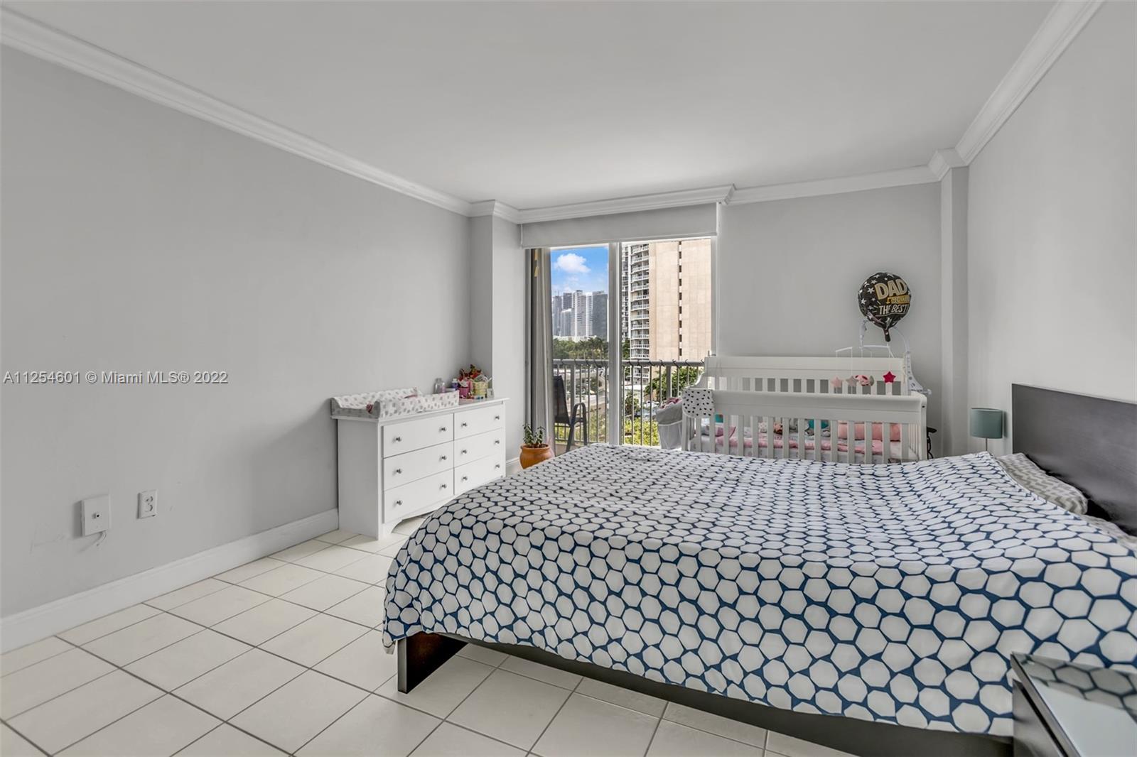 150 Southeast 25th Road, Unit 5D Miami, FL 33129 - Photo 8 of 22 Gallery Image 8