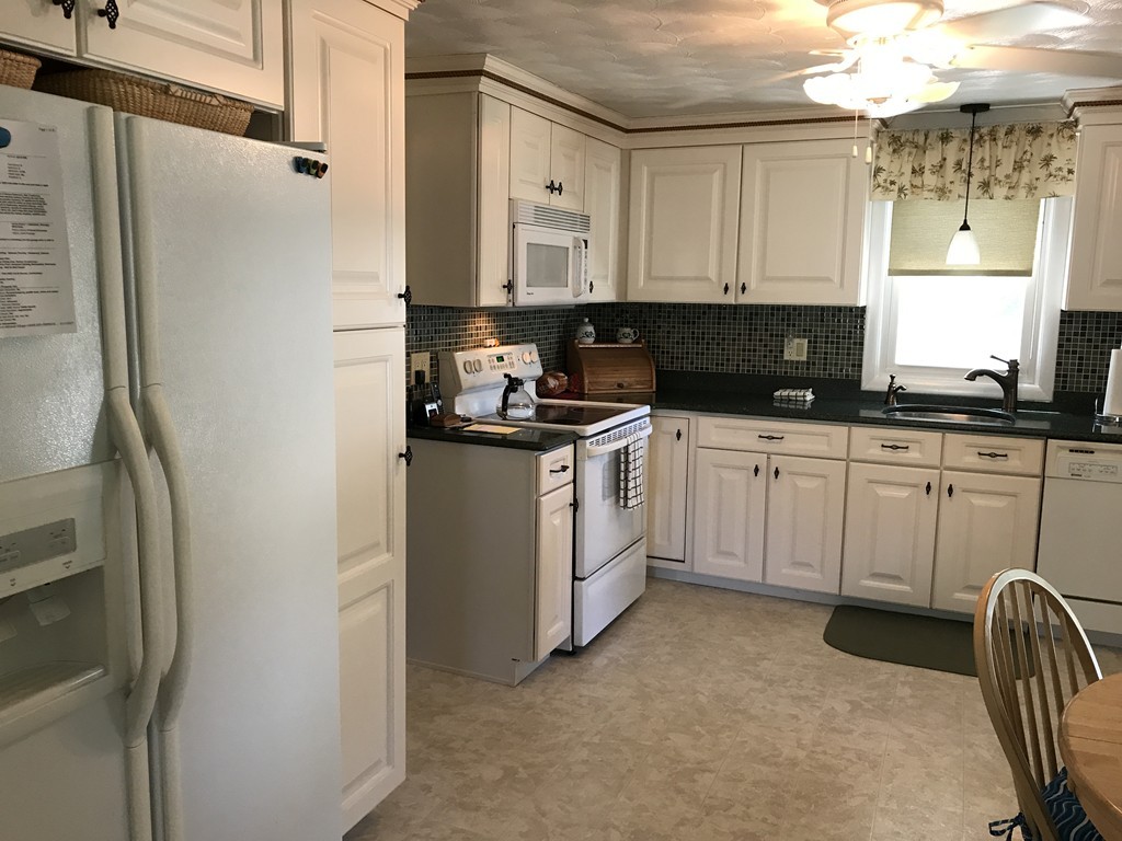 29 Alder Road Norton, MA 02766 - Photo 3 of 12