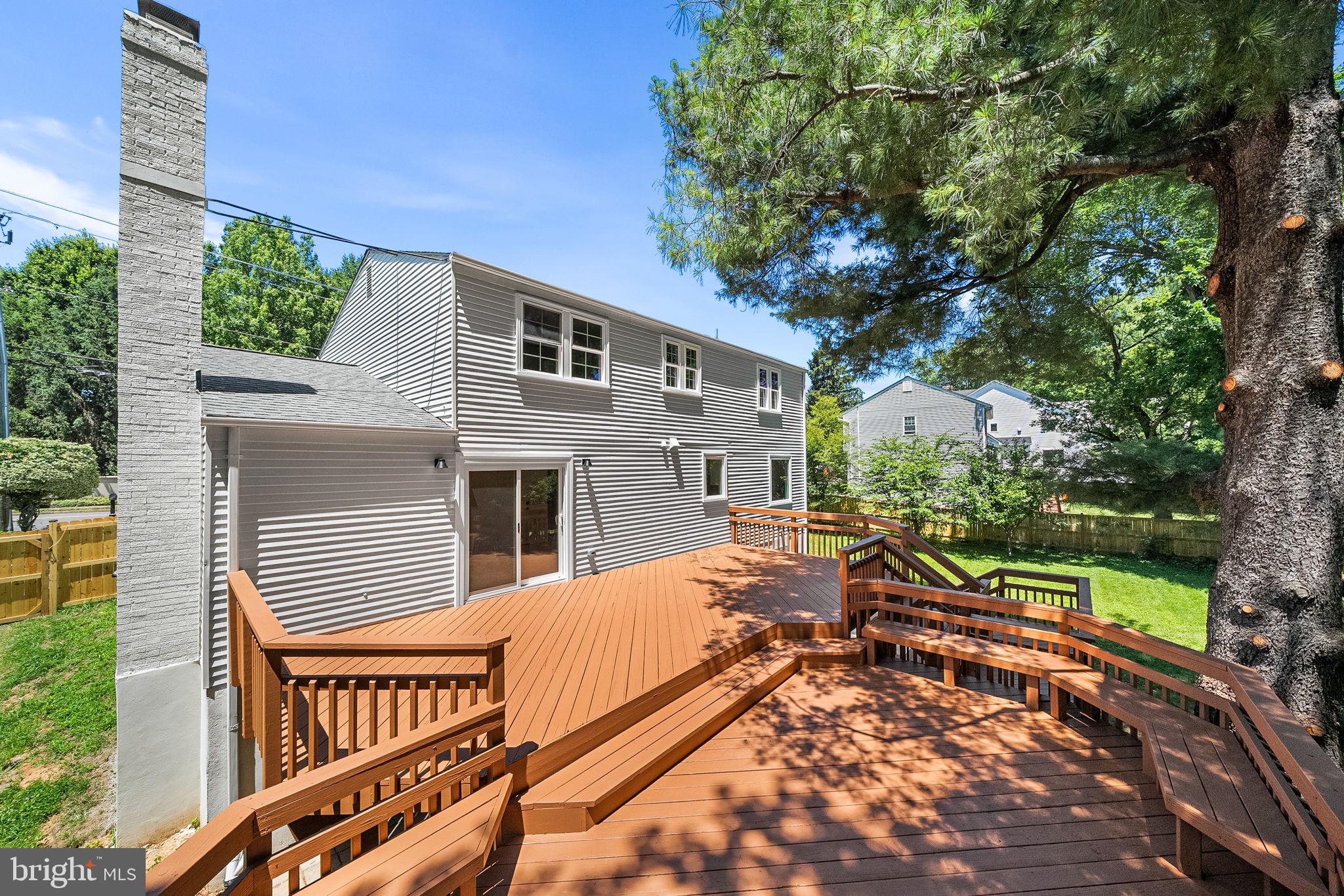 2851 Edgelea Road Vienna, VA 22181 - Photo 56 of 69