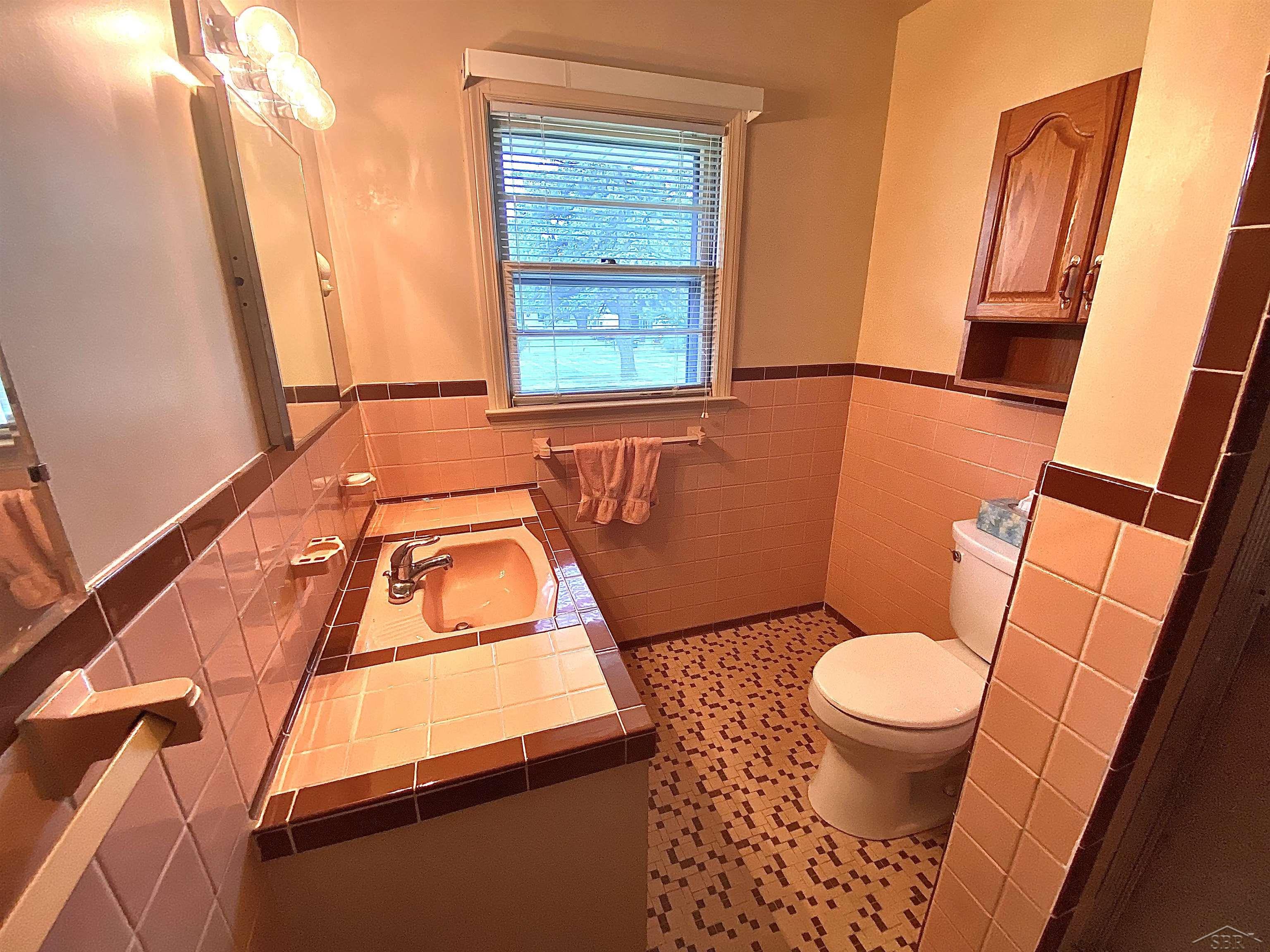 4302 Risedorph Street Burton, MI 48509 - Photo 15 of 18 50092643-14.JPG