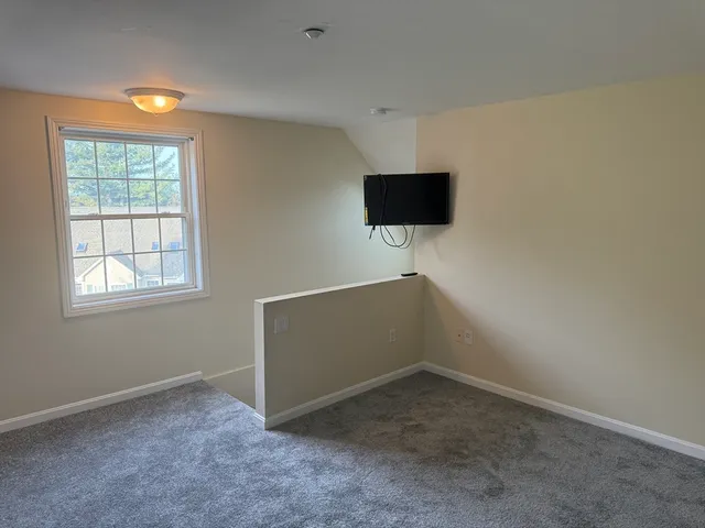 $2,600 | 8 Intervale Court, Unit B, Hudson, NH 03051