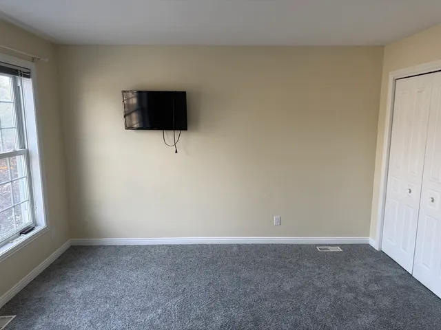 $2,600 | 8 Intervale Court, Unit B, Hudson, NH 03051