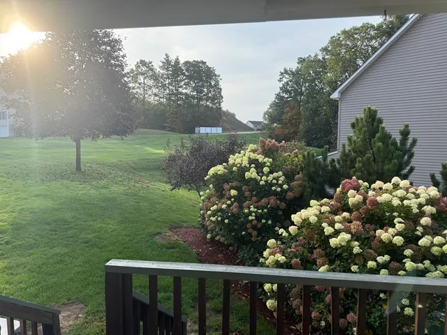 $2,600 | 8 Intervale Court, Unit B, Hudson, NH 03051