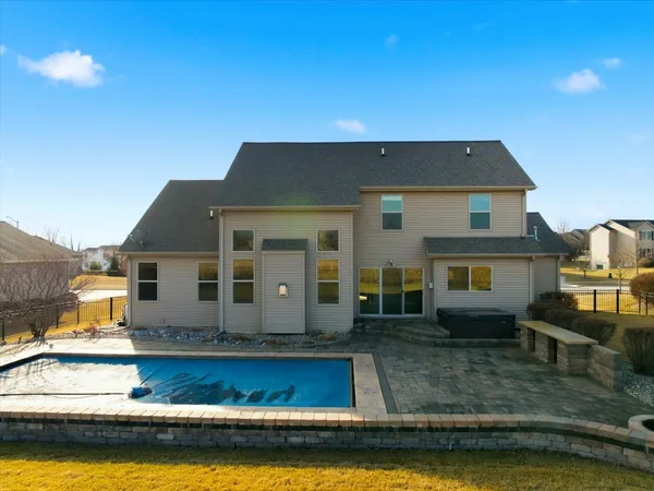 $580,000 | 2706 Piney Run, Bloomington, IL 61705