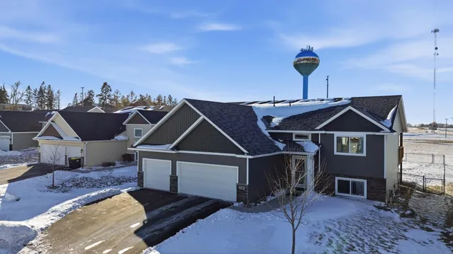 $449,900 | 276 Tower Avenue, Dundas, MN 55019