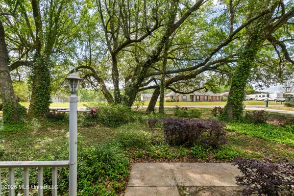 $300,000 | 107 Brentwood Drive, Picayune, MS 39466