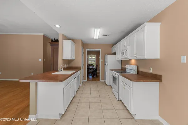 $300,000 | 107 Brentwood Drive, Picayune, MS 39466