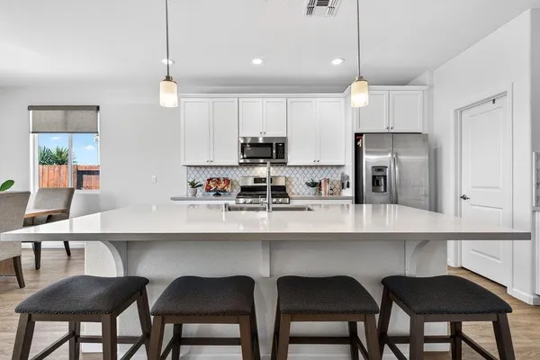 $823,999 | 3088 Palomino Way, Hollister, CA 95023