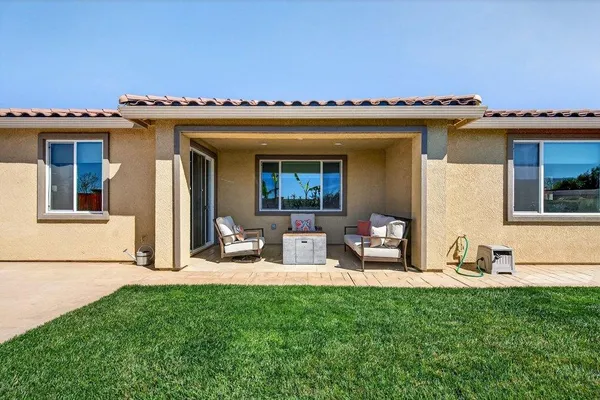 $823,999 | 3088 Palomino Way, Hollister, CA 95023