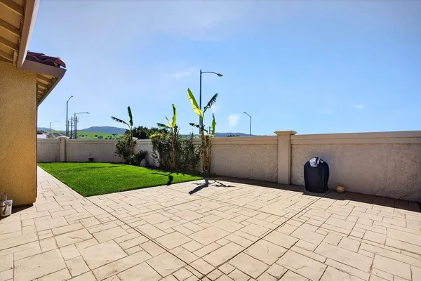 $823,999 | 3088 Palomino Way, Hollister, CA 95023