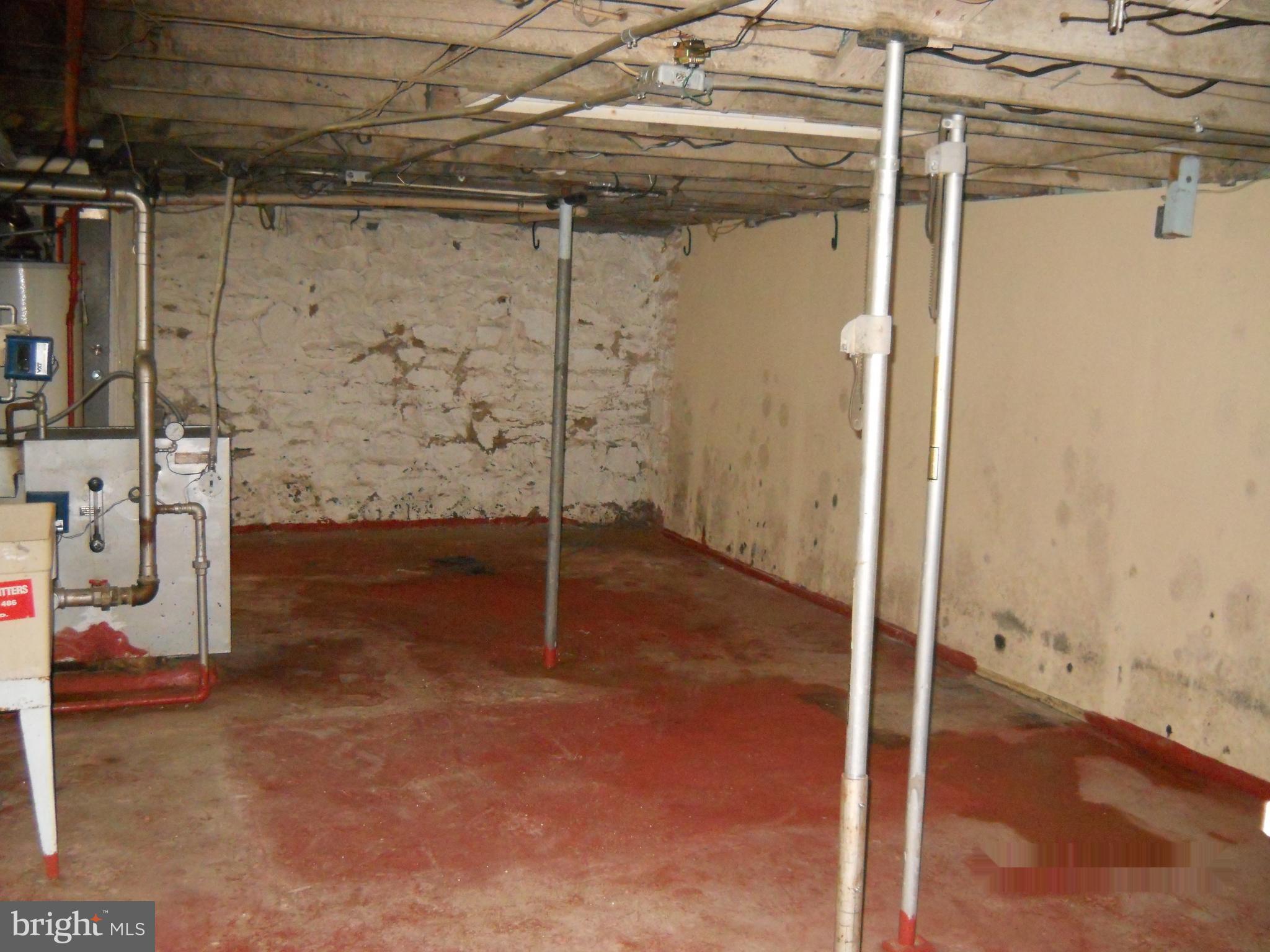 514 Tunbridge Road Baltimore, MD 21212 - Photo 14 of 16 Basement