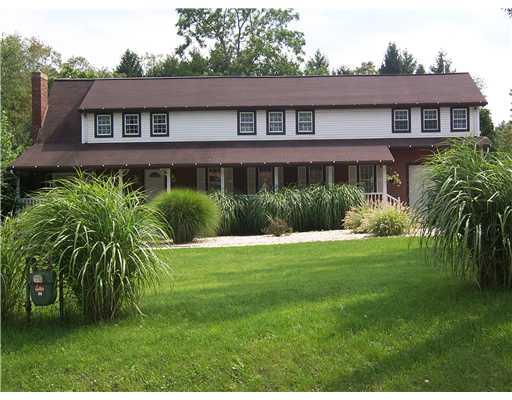 178 Oak Ridge Drive Butler, PA 16002 - Photo 1 of 13 Exterior Front.