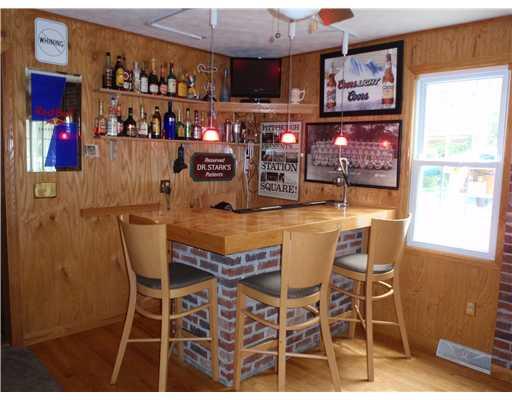 178 Oak Ridge Drive Butler, PA 16002 - Photo 7 of 13 Den/Family/Great Room.