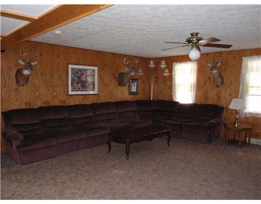 178 Oak Ridge Drive Butler, PA 16002 - Photo 9 of 13 Den/Family/Great Room.