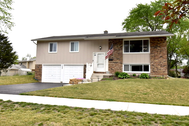 765 Freeman Road Hoffman Estates, IL 60192 - Photo 1 of 23