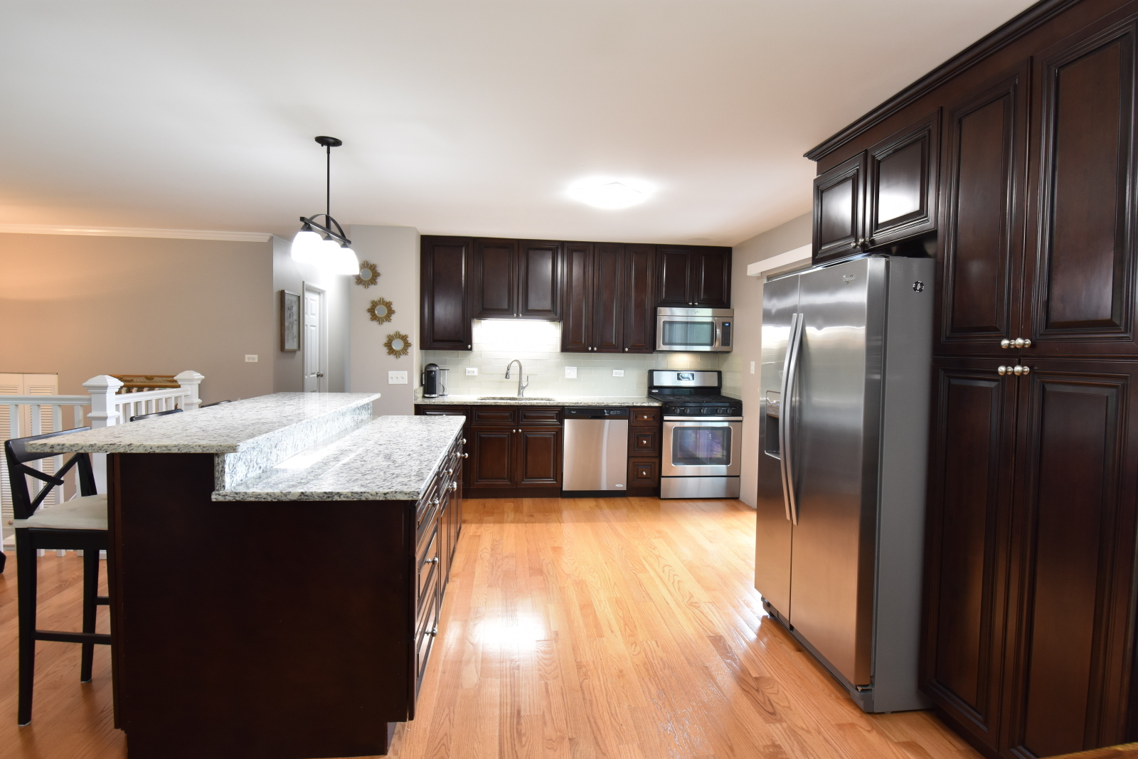 765 Freeman Road Hoffman Estates, IL 60192 - Photo 4 of 23