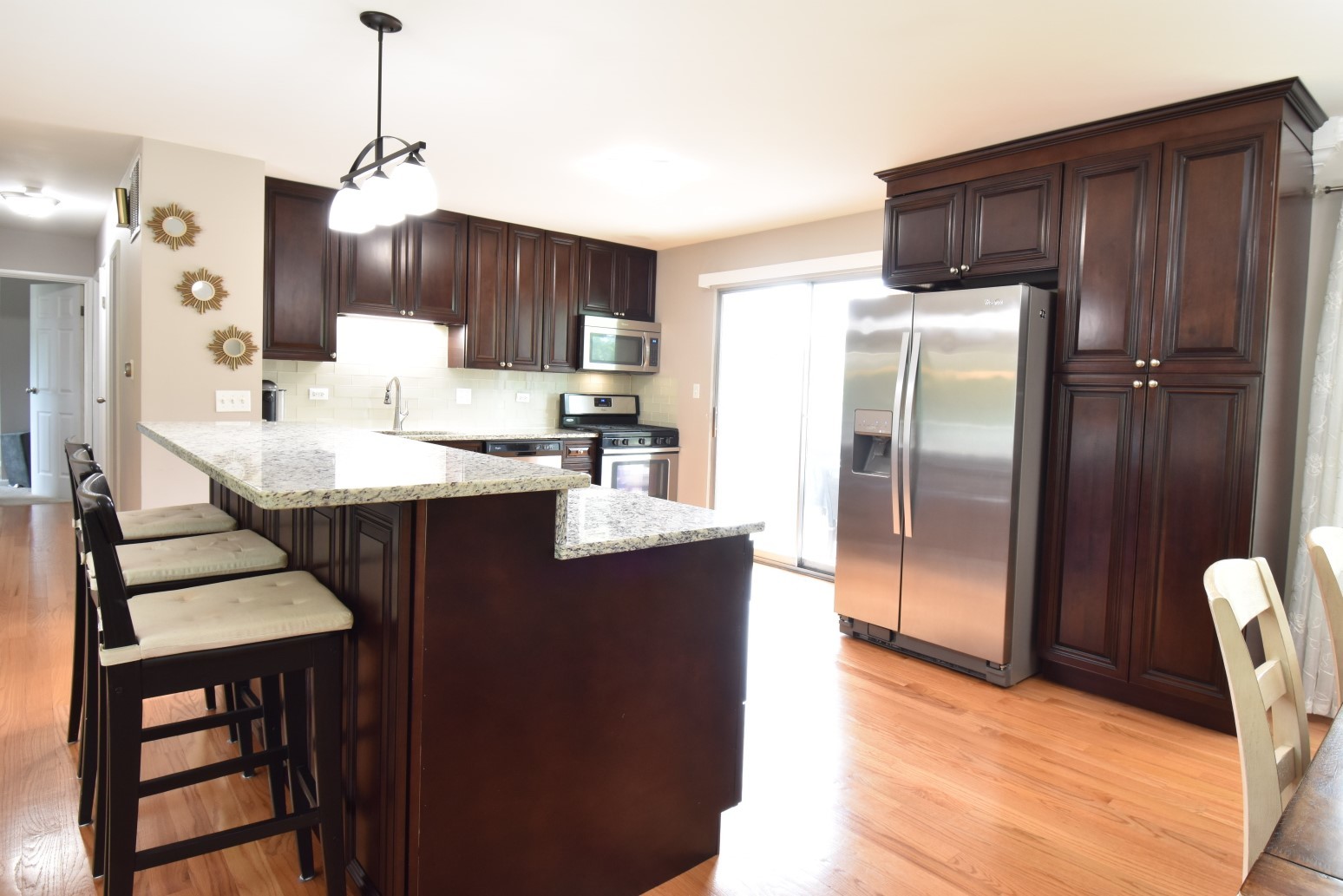 765 Freeman Road Hoffman Estates, IL 60192 - Photo 6 of 23