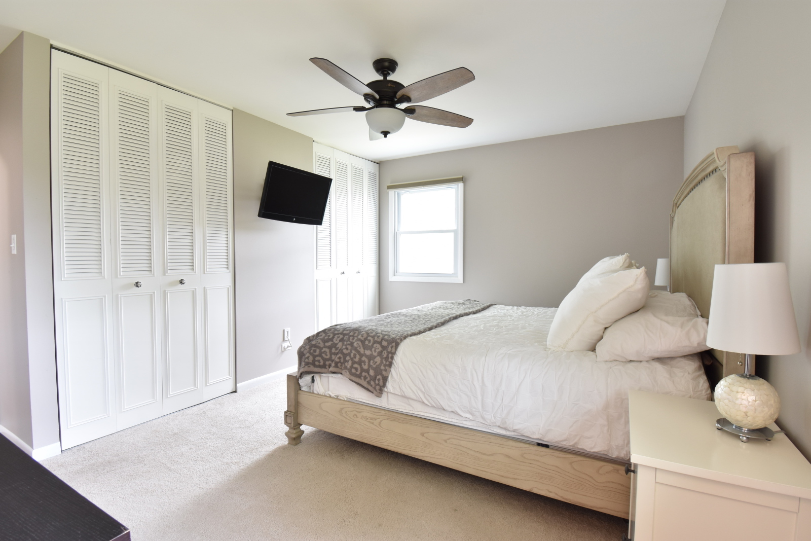 765 Freeman Road Hoffman Estates, IL 60192 - Photo 8 of 23