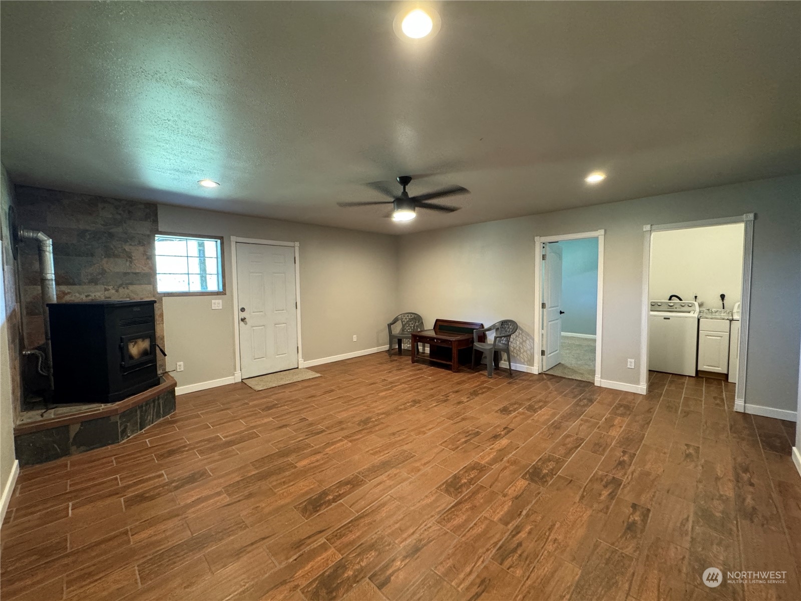 4 Eighme Road Oroville, WA 98844 - Photo 23 of 40 a view of a livingroom with a hall and a window