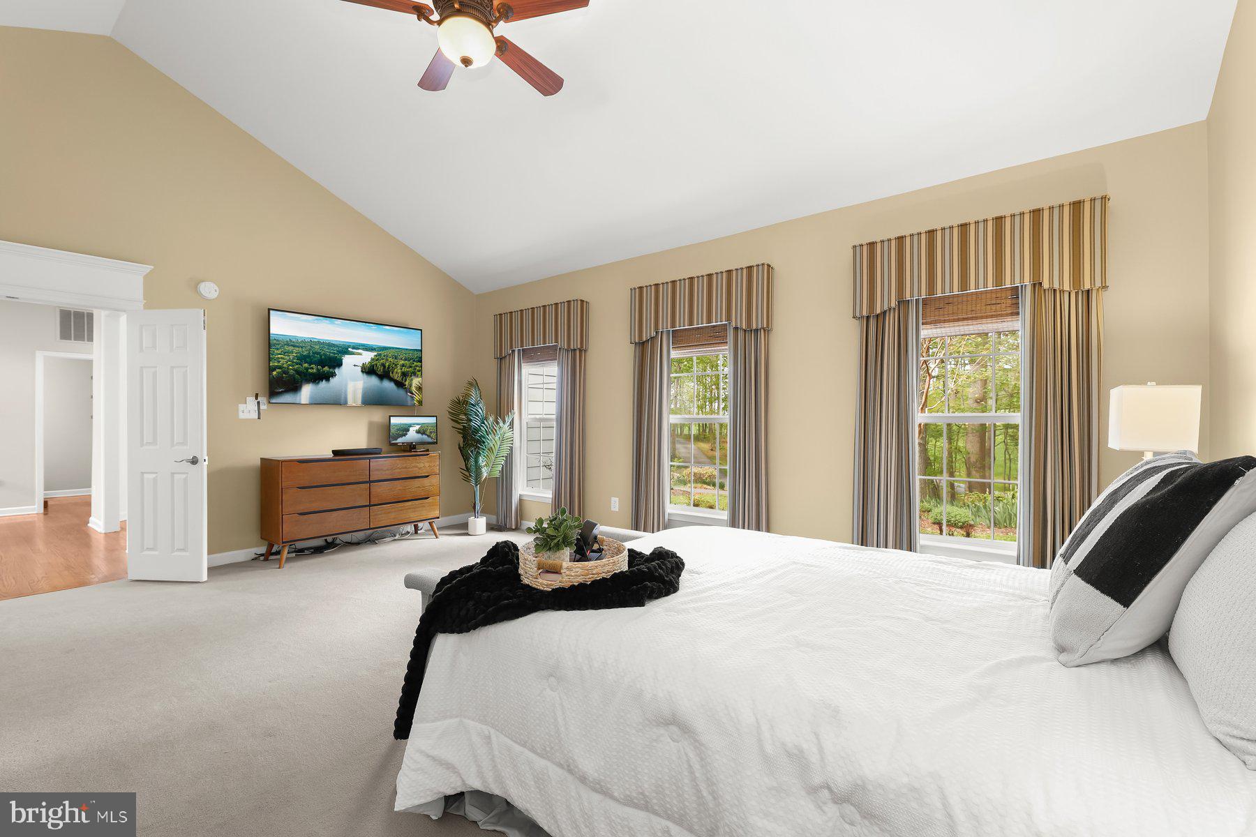 15101 Union Chapel Road Woodbine, MD 21797 - Photo 33 of 95 Primary Bedroom Suite