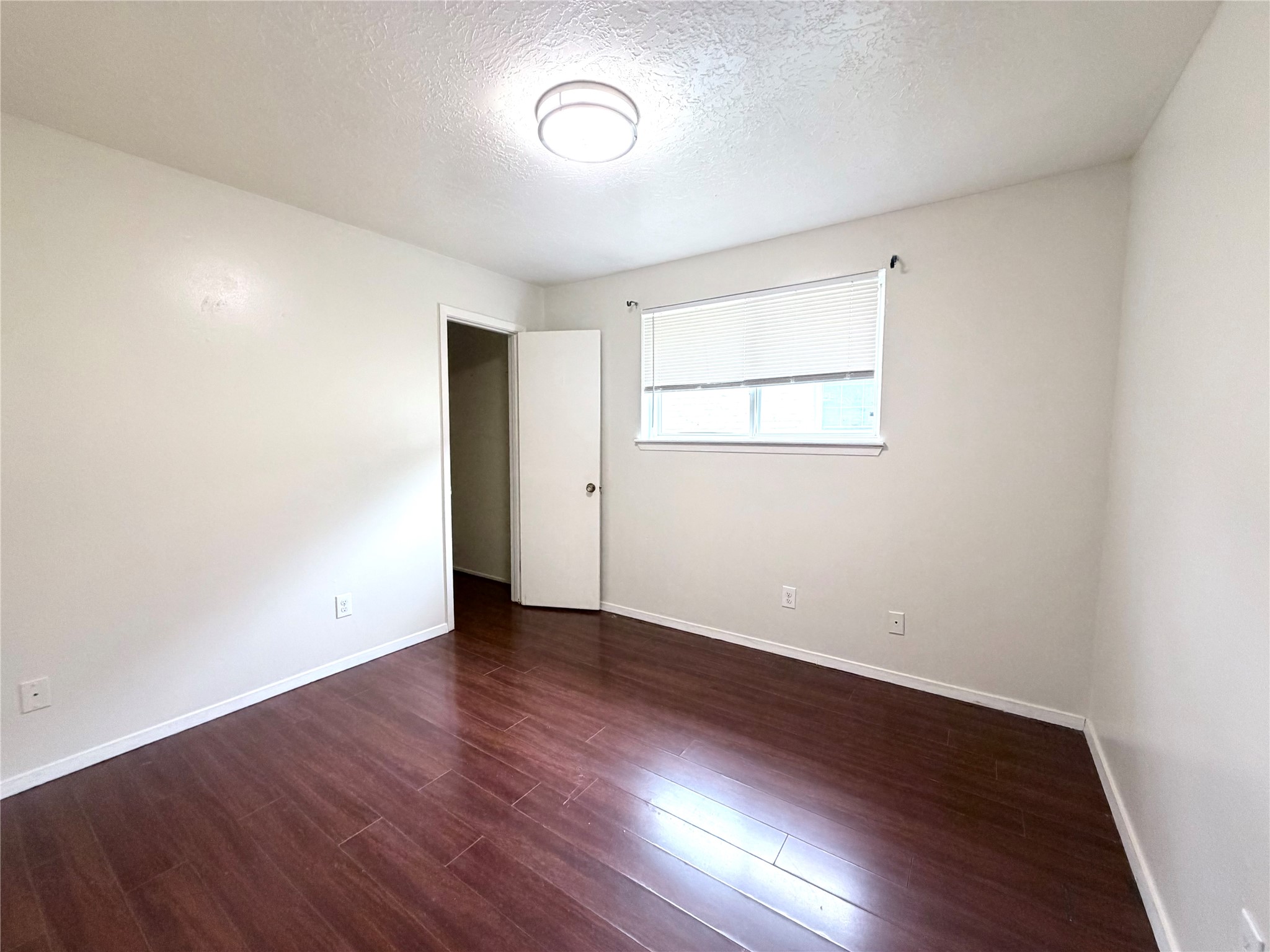 7303 Shiner Lane Houston, TX 77072 - Photo 17 of 22 Secondary bedroom