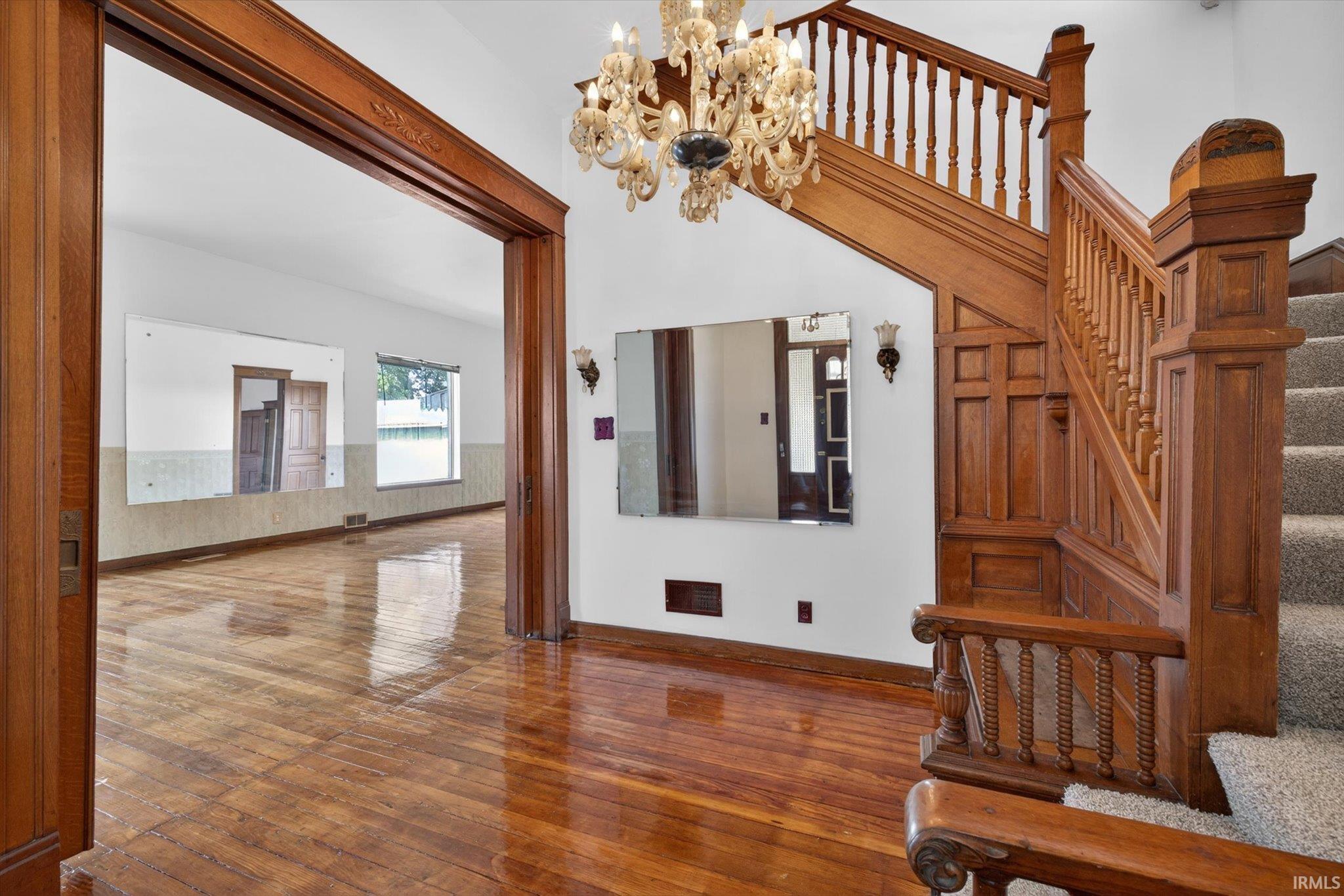 520 South Meridian Street Washington, IN 47501 - Photo 8 of 36