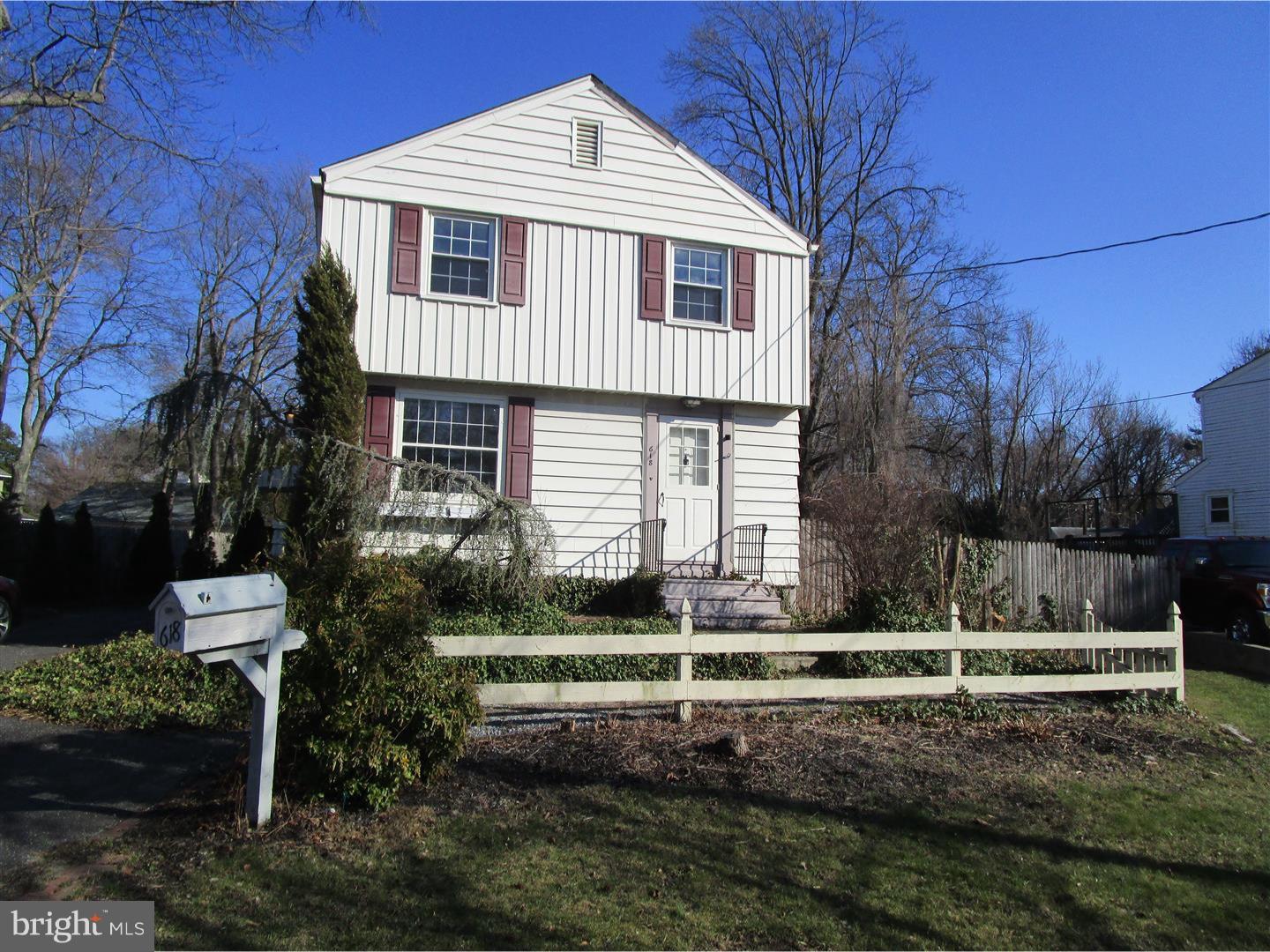618 Clements Bridge Road Barrington, NJ 08007 - Photo 2 of 23