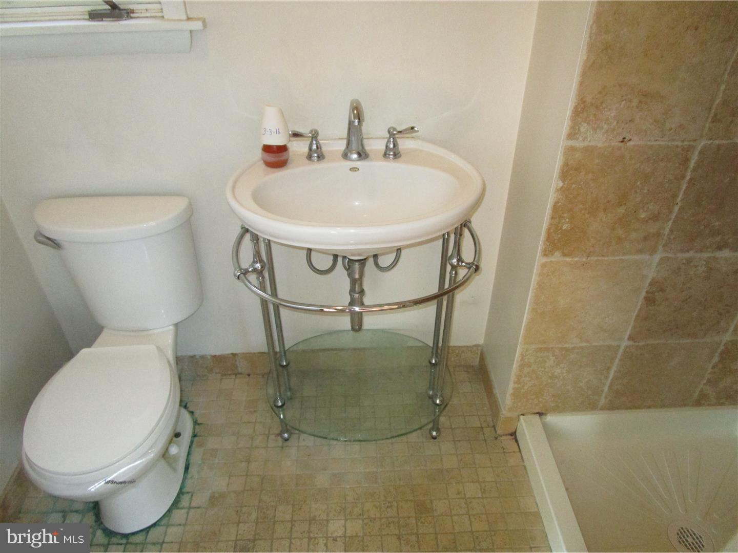618 Clements Bridge Road Barrington, NJ 08007 - Photo 13 of 23