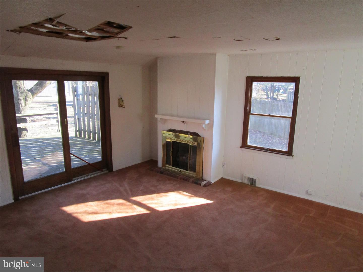 618 Clements Bridge Road Barrington, NJ 08007 - Photo 8 of 23