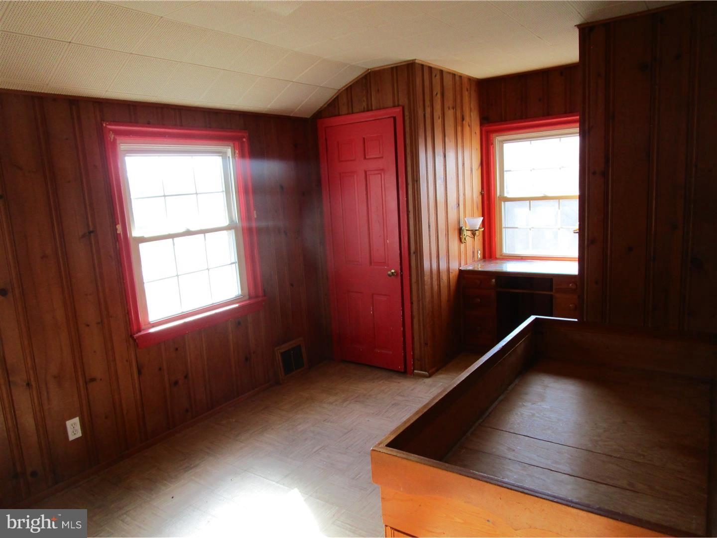 618 Clements Bridge Road Barrington, NJ 08007 - Photo 10 of 23