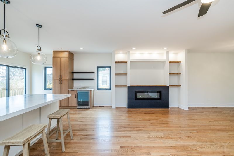 2247 South 6th Avenue North Riverside, IL 60546 - Photo 10 of 57