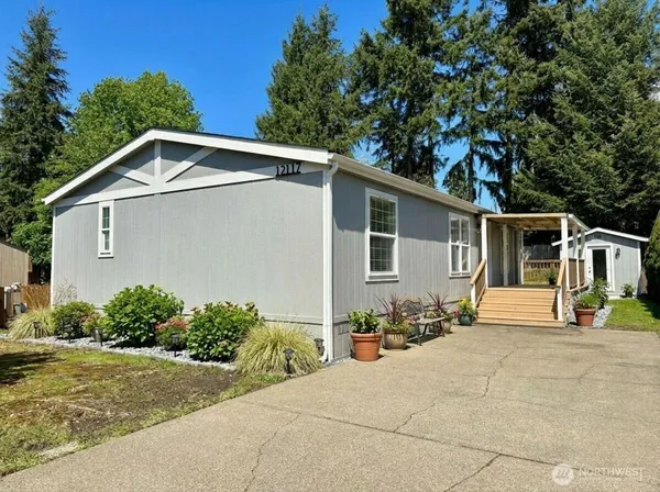 $164,999 | 12117 126th St Court East, Unit 5, Puyallup, WA 98374