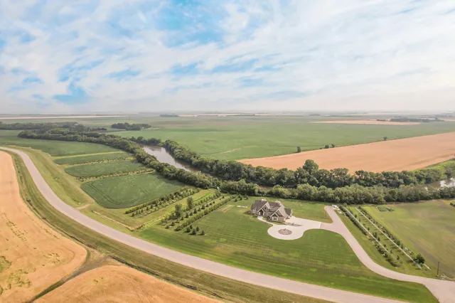 $236,650 | 7194 180th Avenue Southeast, Wahpeton, ND 58075