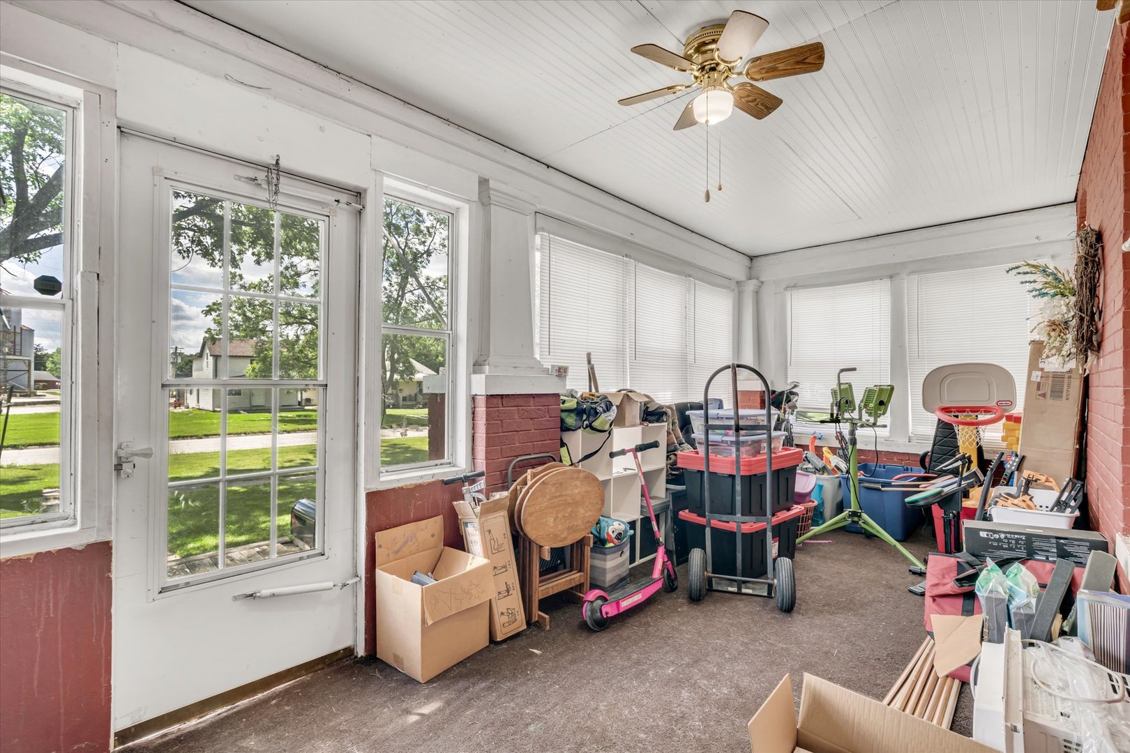 302 North Ridge Street Cambridge, IL 61238 - Photo 8 of 44