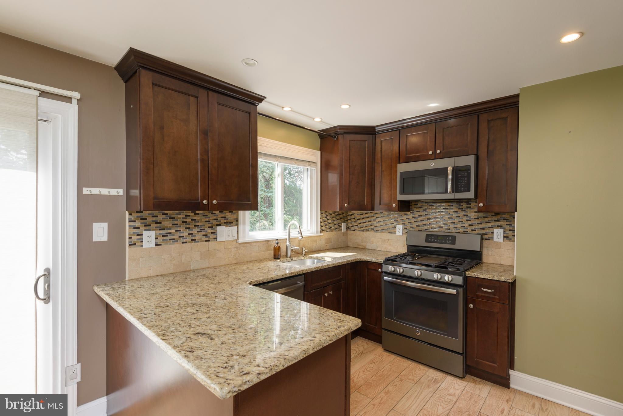 1100 Wynnbrook Road Secane, PA 19018 - Photo 9 of 24
