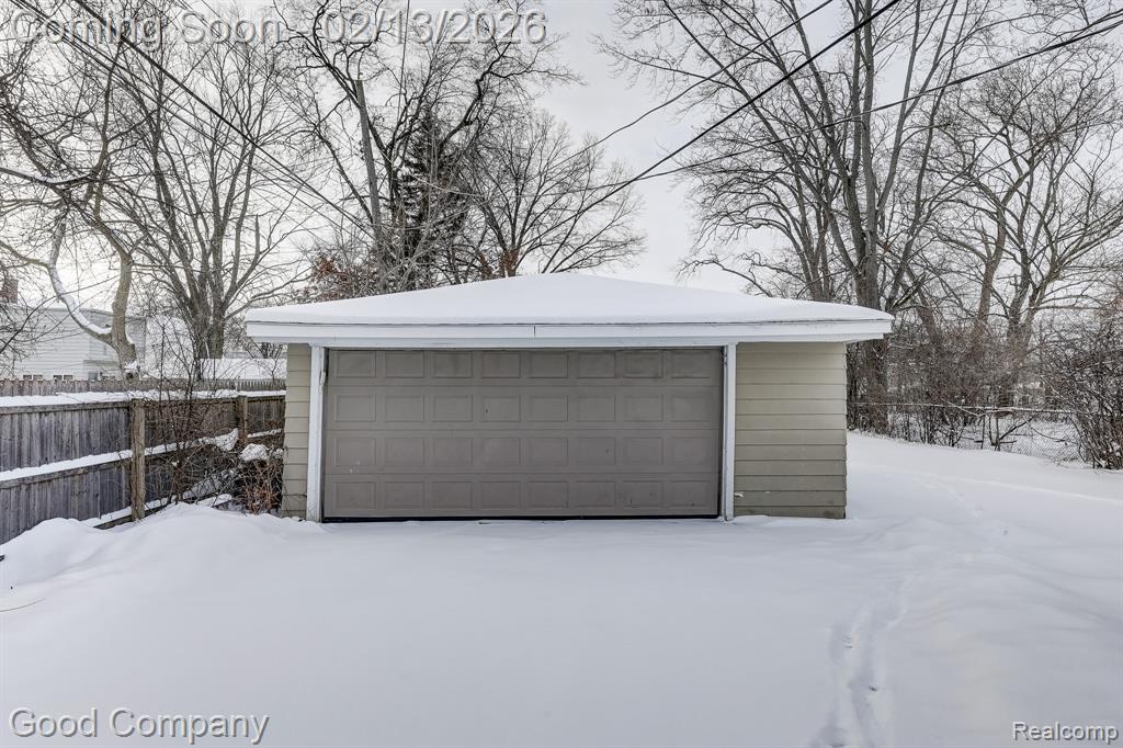 2863 Columbia Road Berkley, MI 48072 - Photo 23 of 34