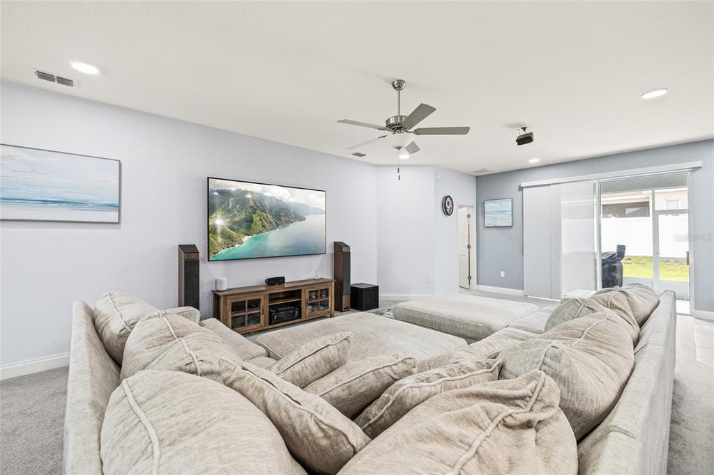 5811 Valentino Way Lakeland, FL 33812 - Photo 10 of 48 Gallery Image 10