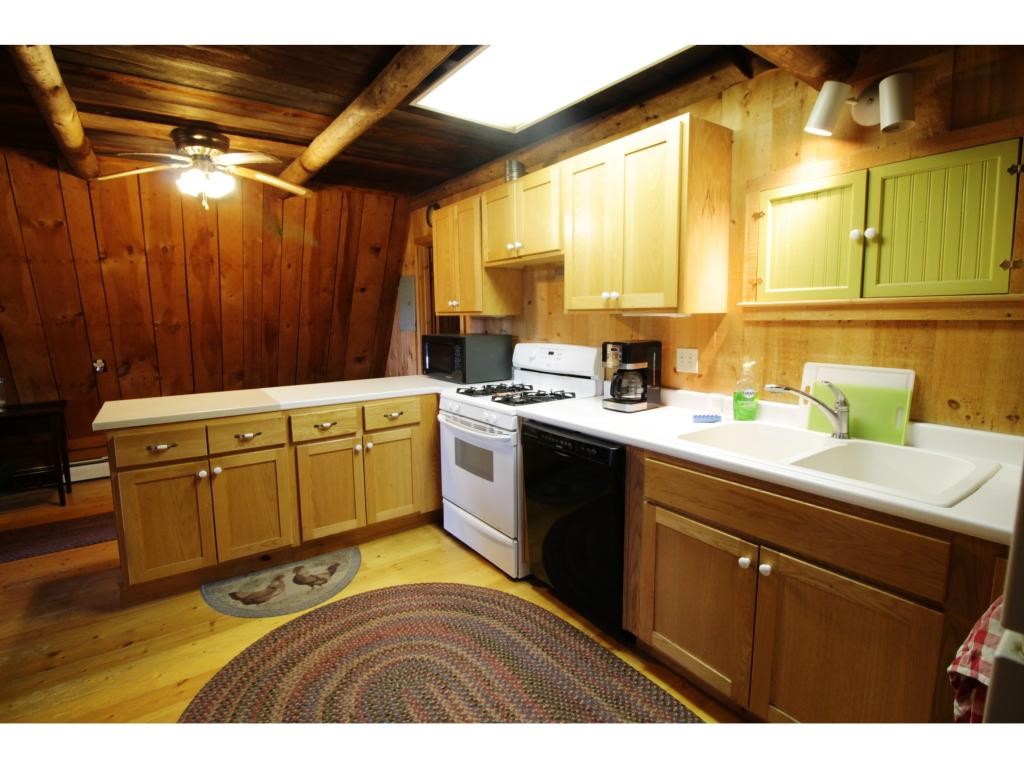 350 Kelly Road Stockbridge, VT 05772 - Photo 8 of 29