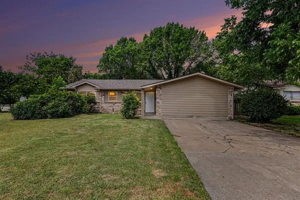 $349,900 | 3001 Harvard Street North, Irving, TX 75062
