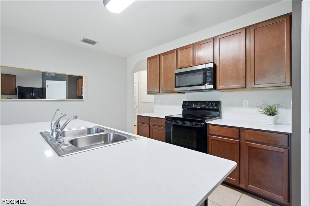 8313 Trillium Road Fort Myers, FL 33967 - Photo 7 of 23 Gallery Image 7