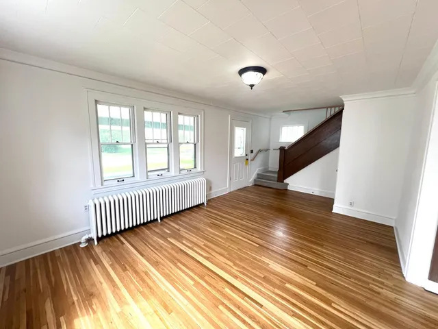 $1,850 | 715 2nd Street Northwest, Rochester, MN 55901