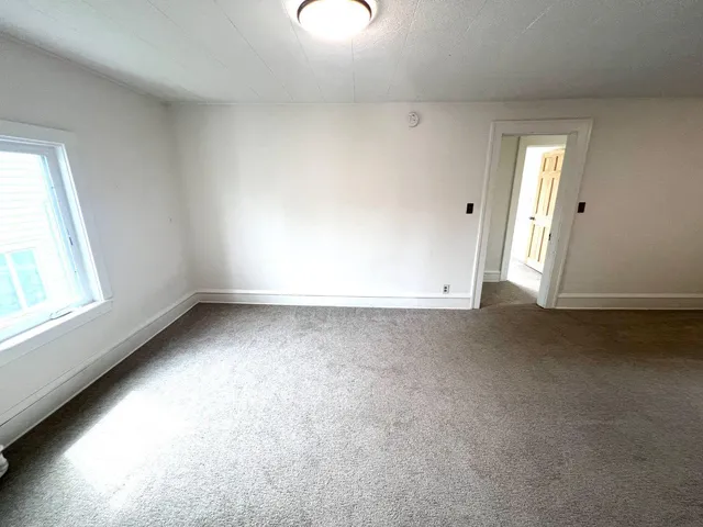 $1,850 | 715 2nd Street Northwest, Rochester, MN 55901