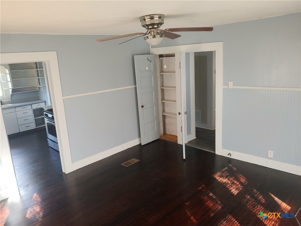 402 South 29th Street Temple, TX 76504 - Photo 6 of 14 BEDROOM