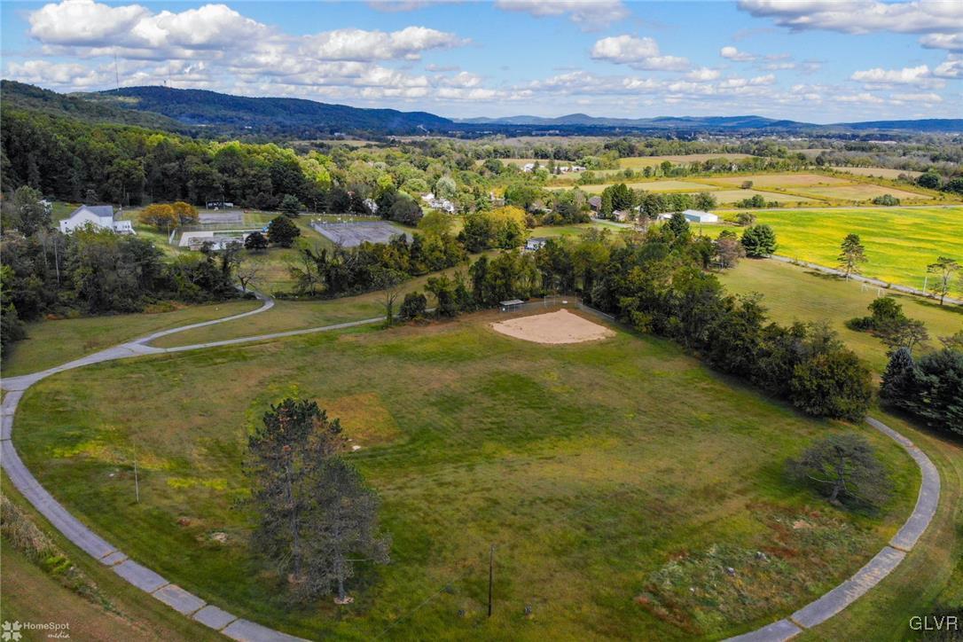 5831 Vera Cruz Road Center Valley, PA 18034 - Photo 11 of 49 Gallery Image 11